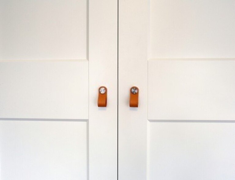 Easy Ways to Upgrade Basic Kitchen Cabinets Easy Ways to Upgrade Basic Kitchen Cabinets