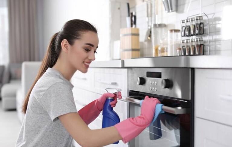 Cleaning Tricks for Keeping Your Kitchen Spotless