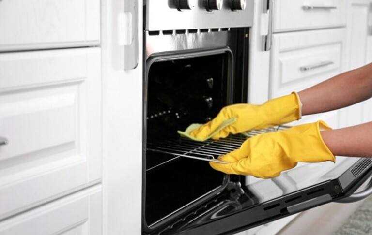 Cleaning Tricks for Keeping Your Kitchen Spotless